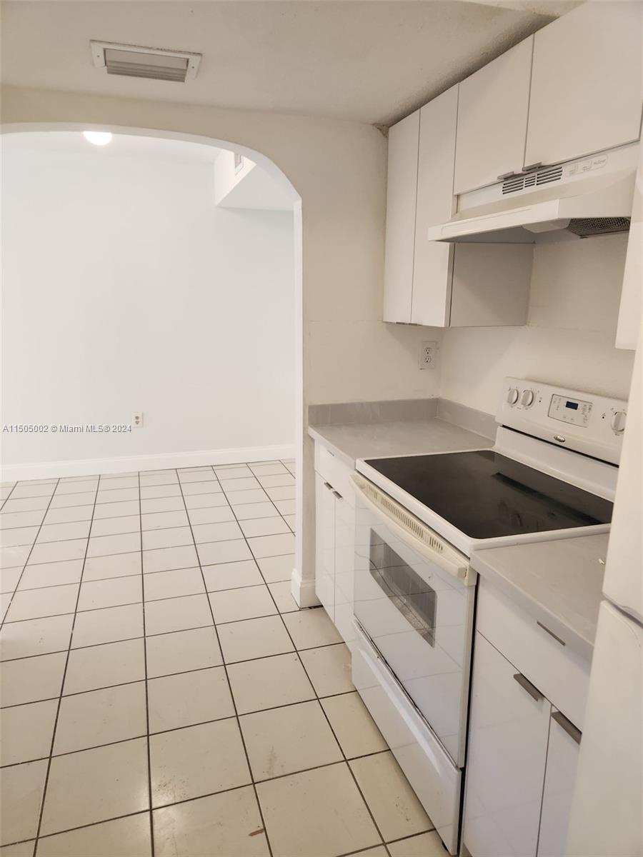 546 NW 114th Ave # 104