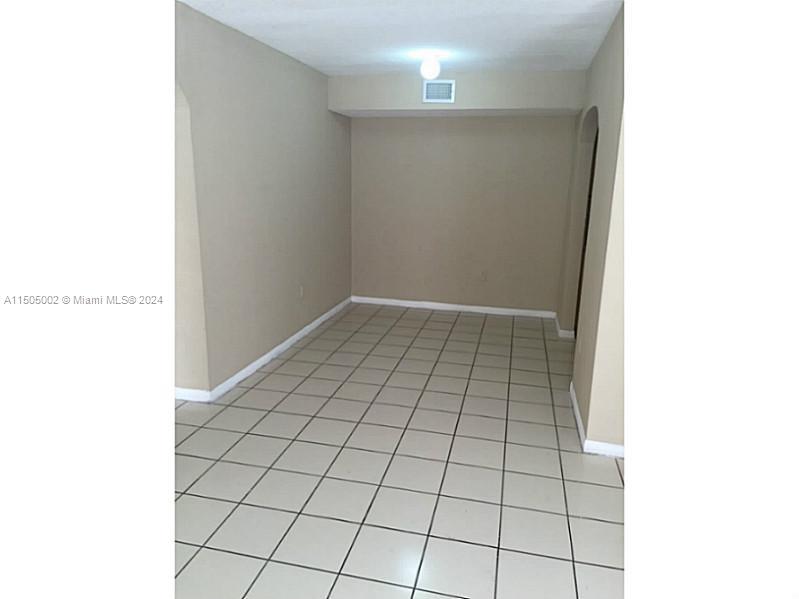 546 NW 114th Ave # 104