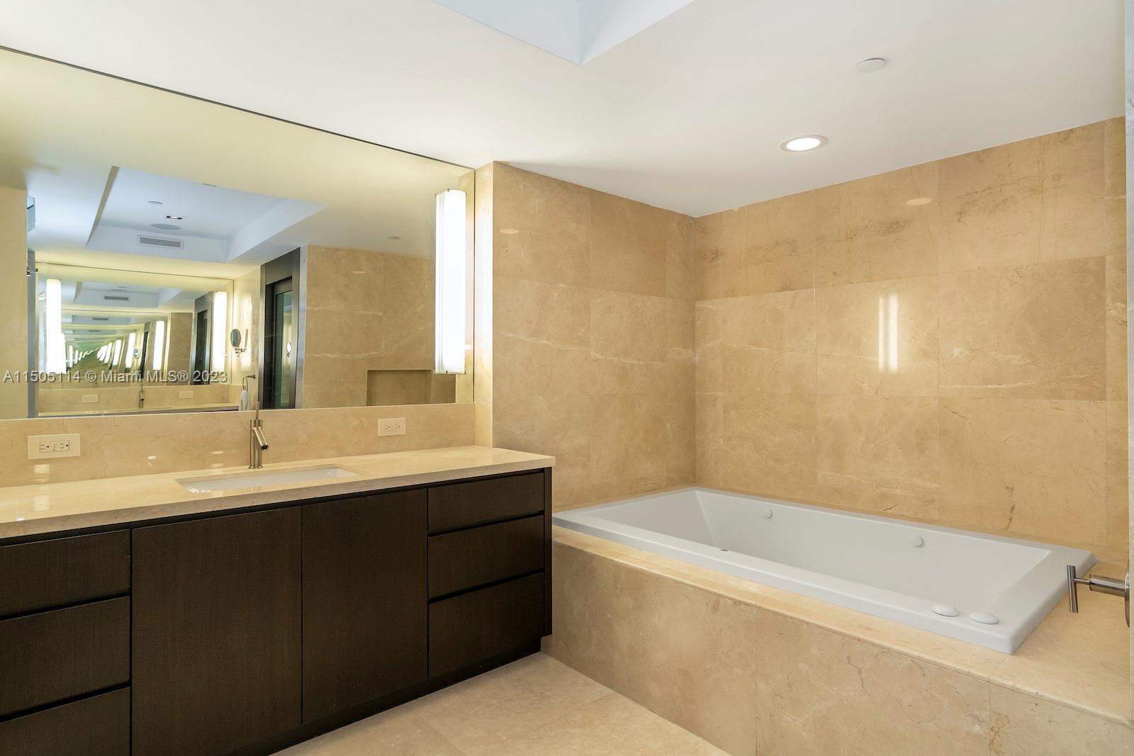 1331 Brickell Bay Dr # 3511