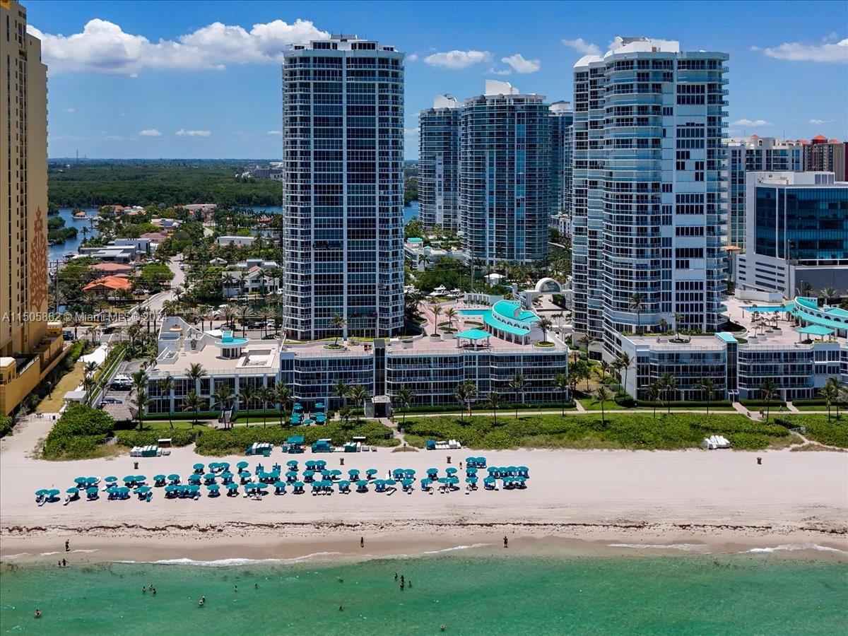 16425 Collins Ave # 816