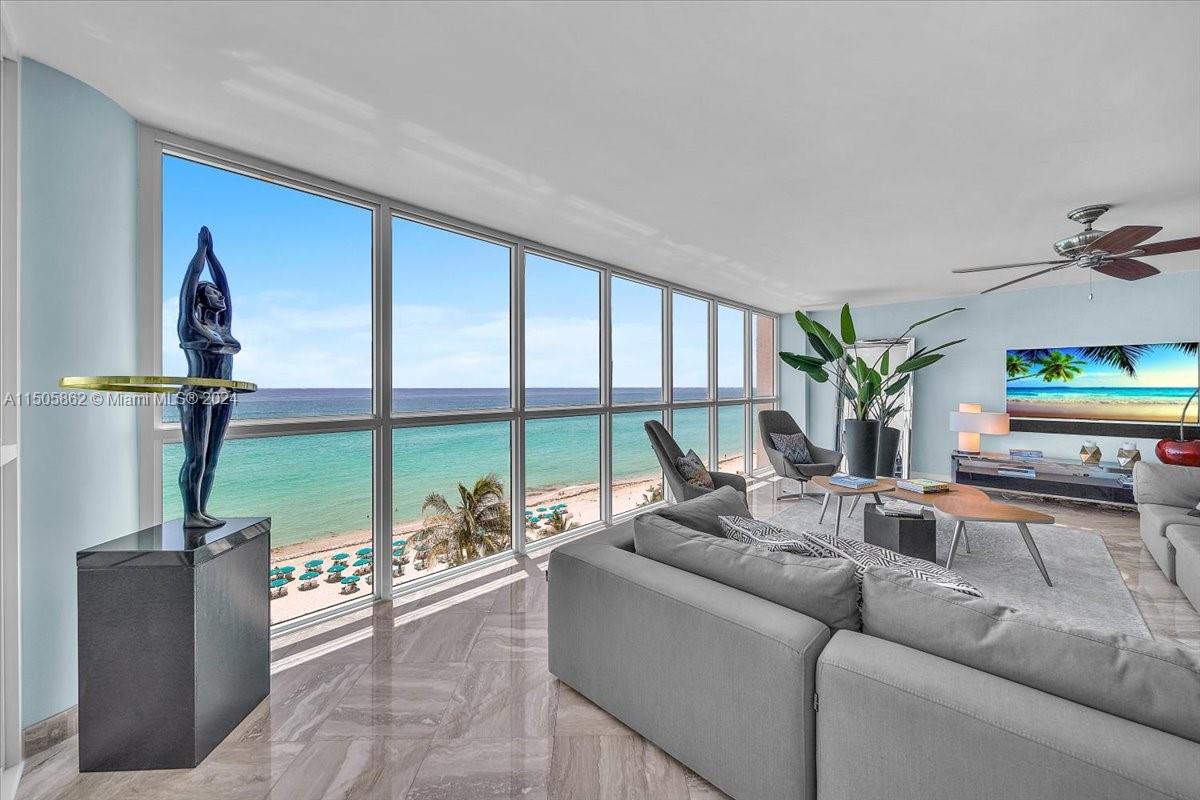 16425 Collins Ave # 816