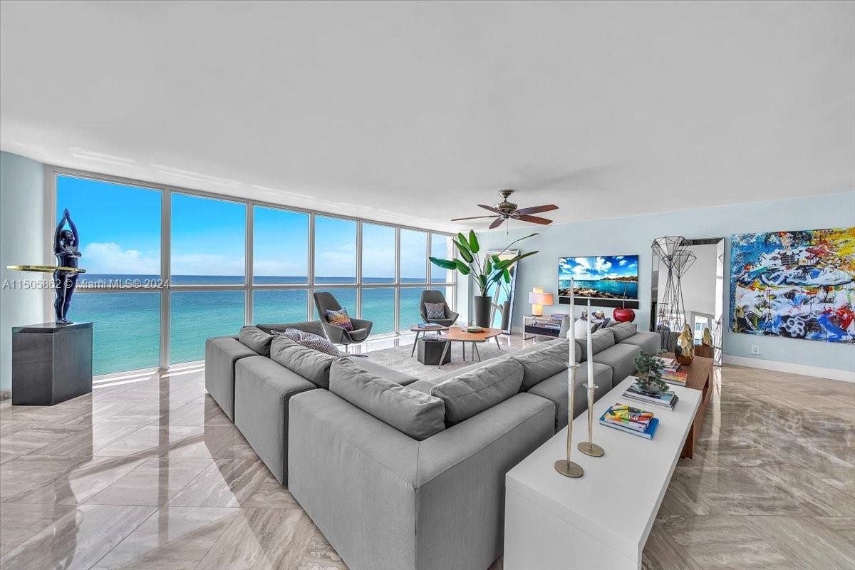16425 Collins Ave # 816