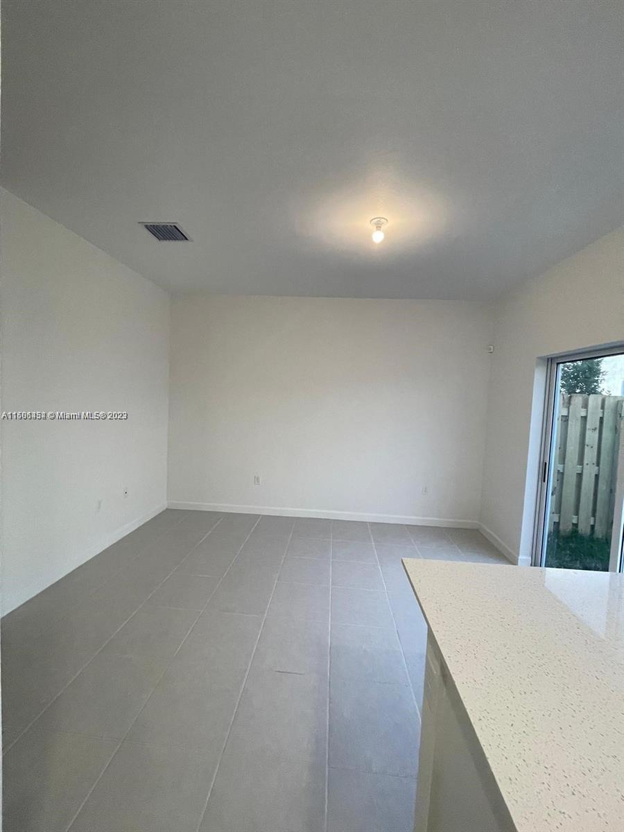 16243 SW 289 st # 16243