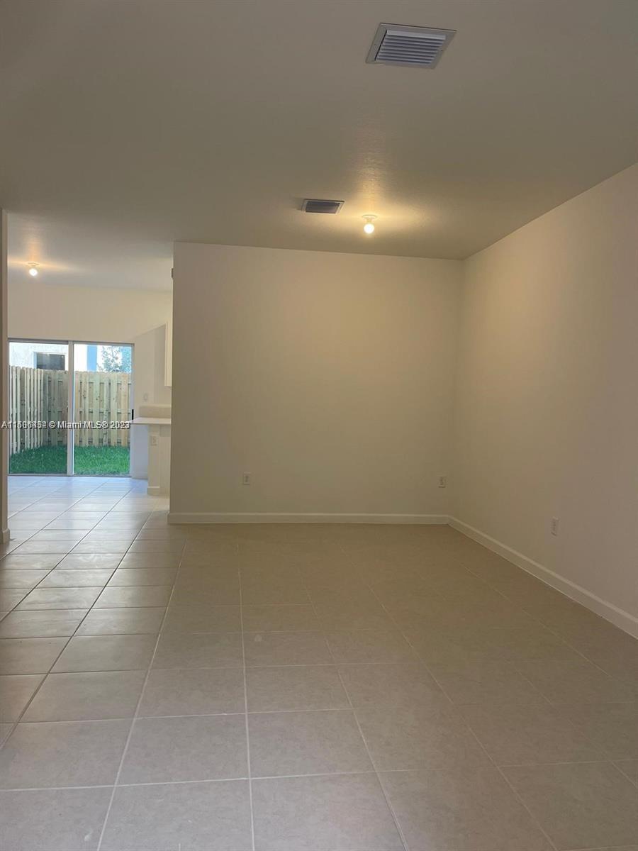 16243 SW 289 st # 16243