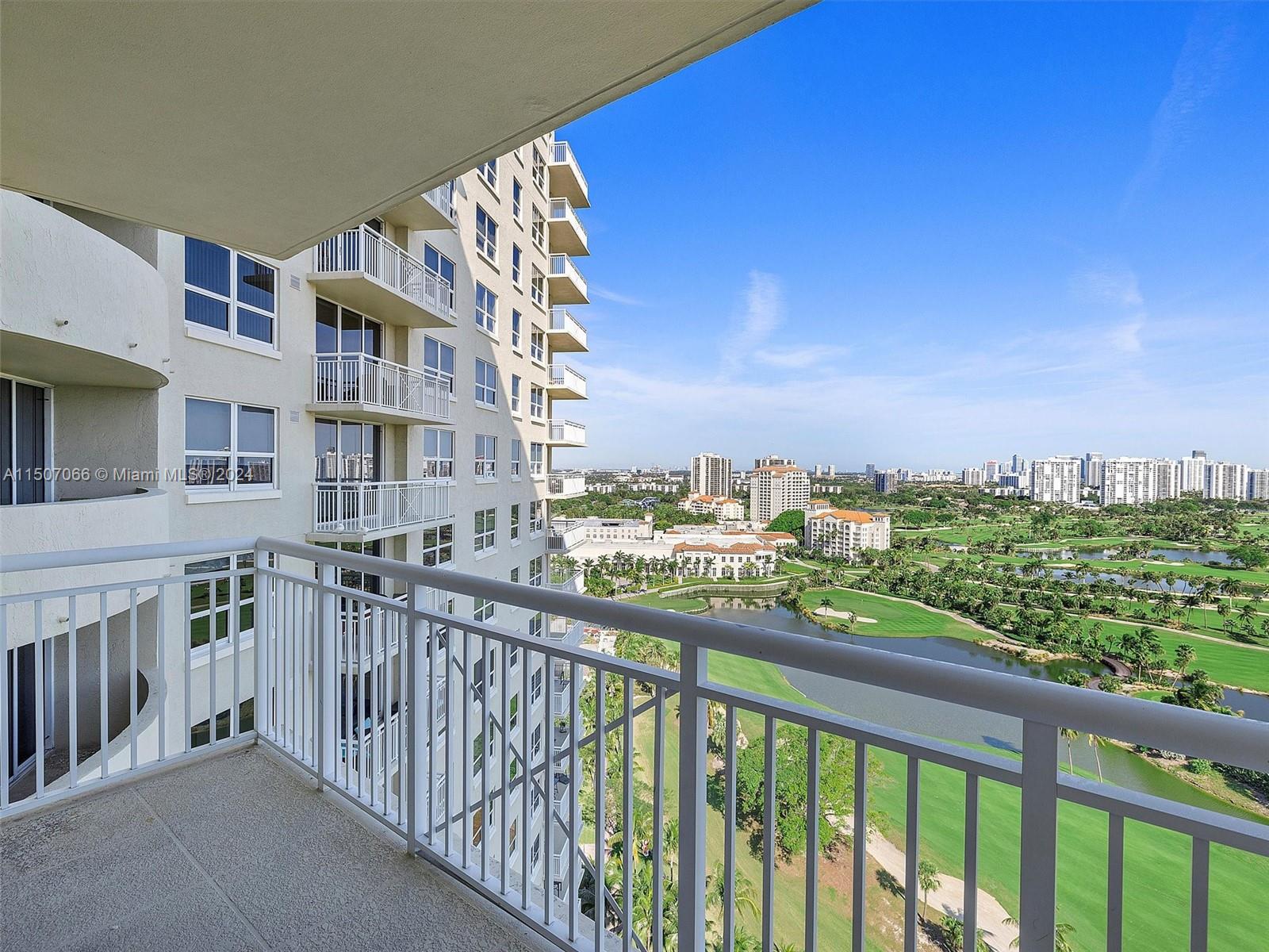 19501 W Country Club Dr # 2102