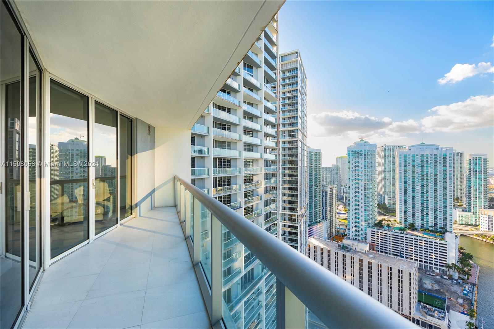 465 Brickell Ave # 3504