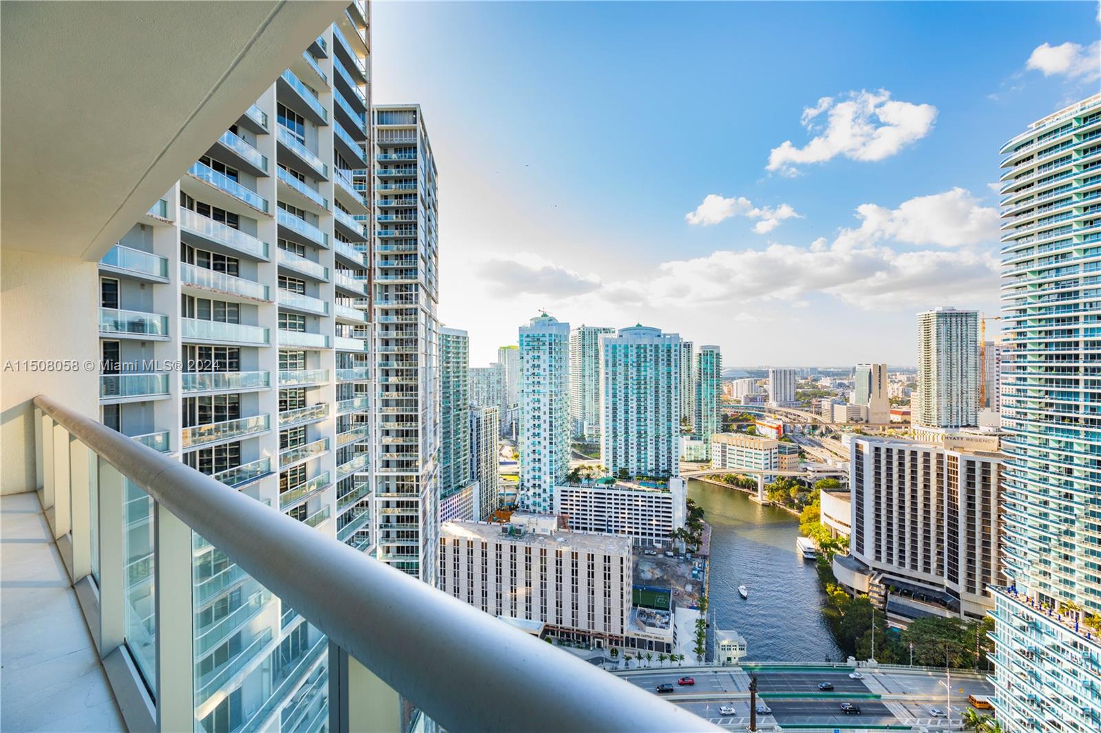 465 Brickell Ave # 3504