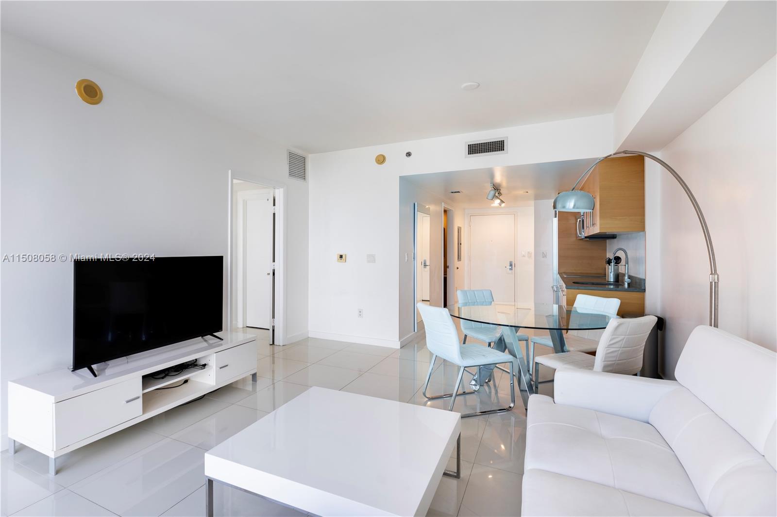 465 Brickell Ave # 3504