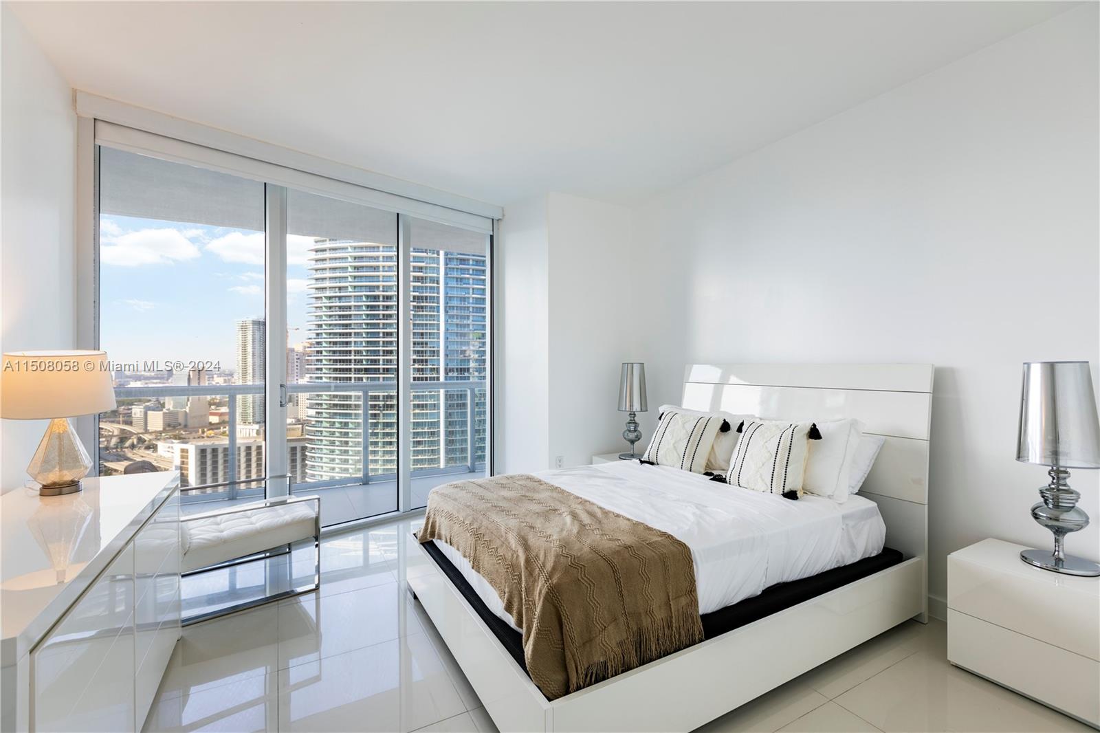 465 Brickell Ave # 3504