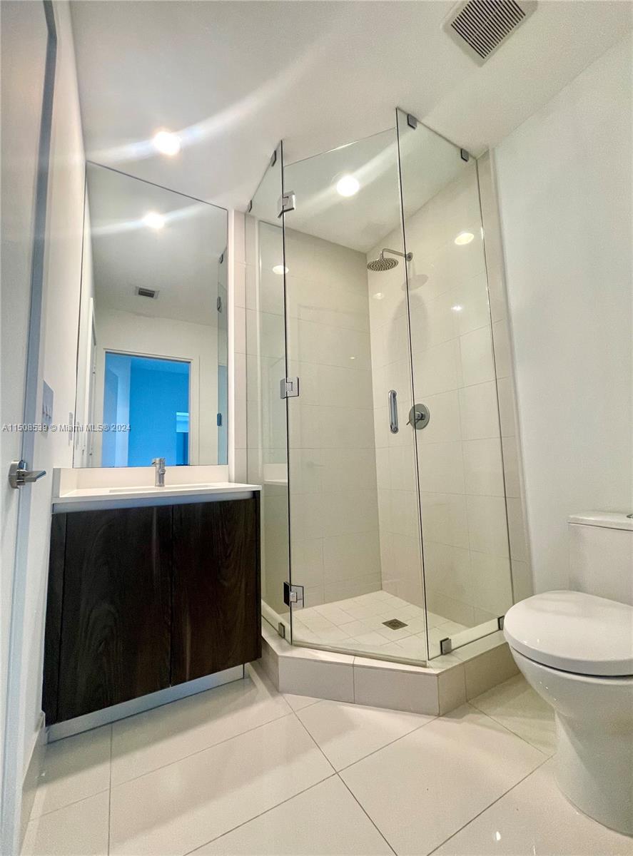 480 NE 31st St # 2106