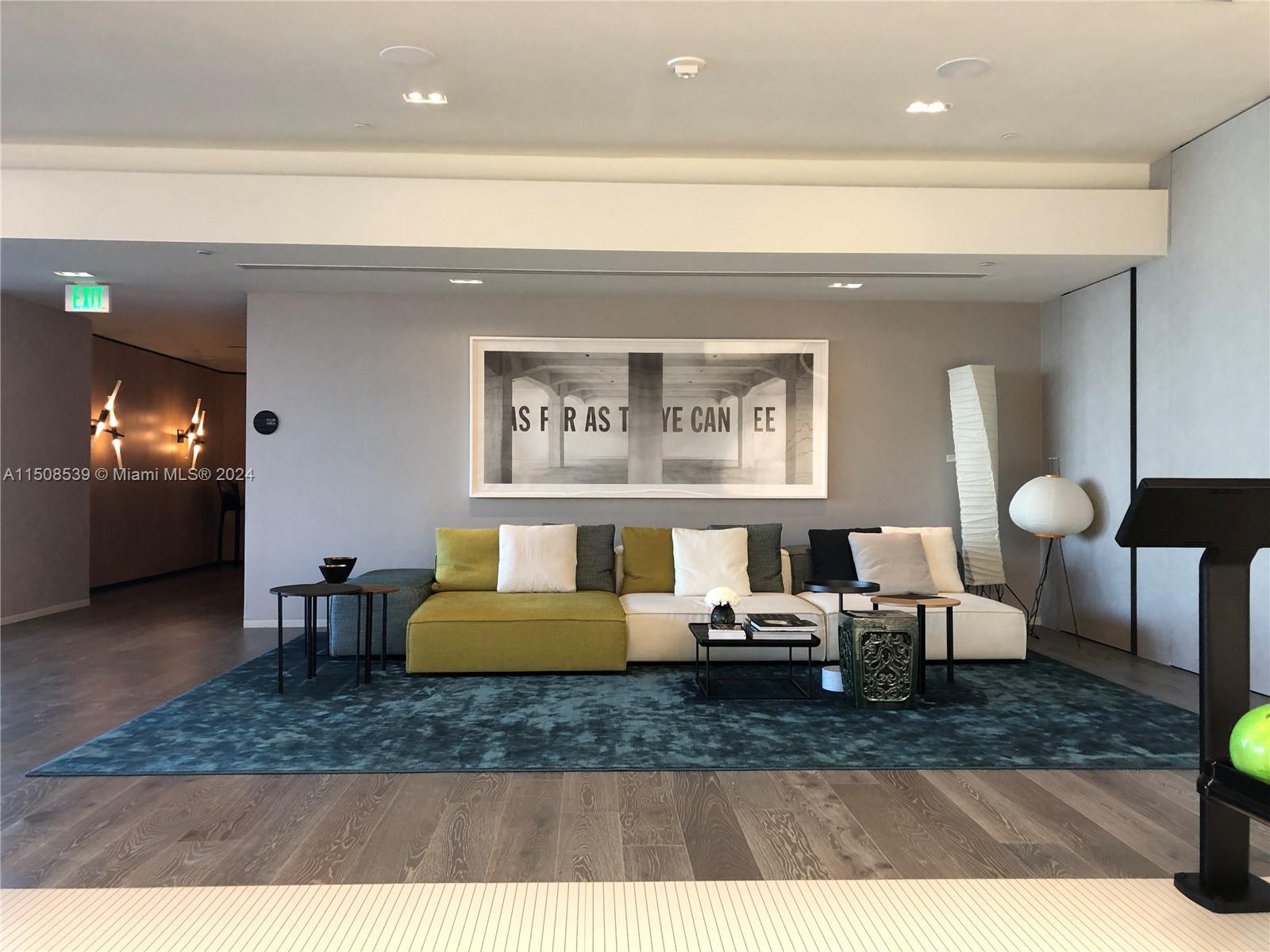 480 NE 31st St # 2106