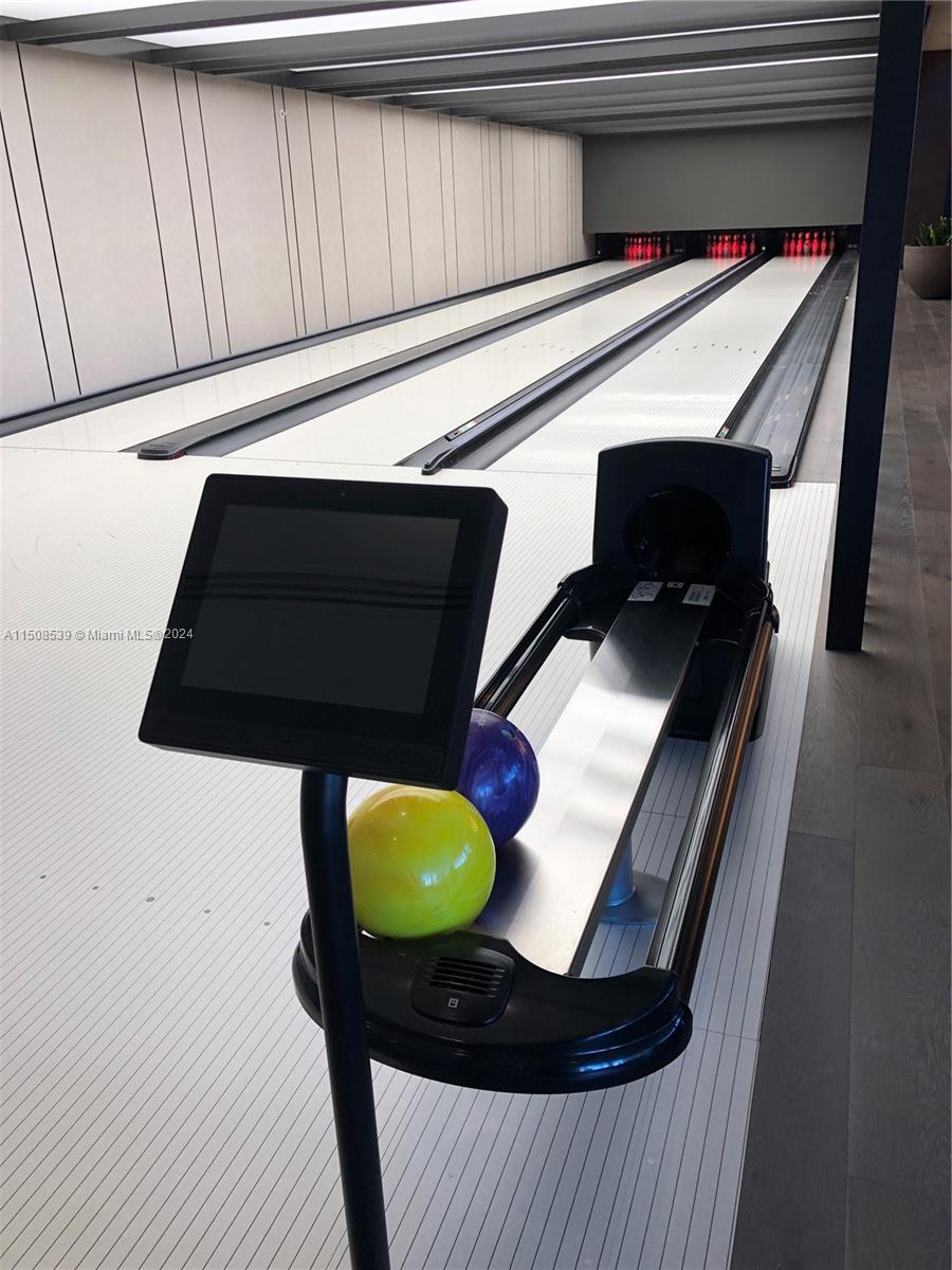 480 NE 31st St # 2106