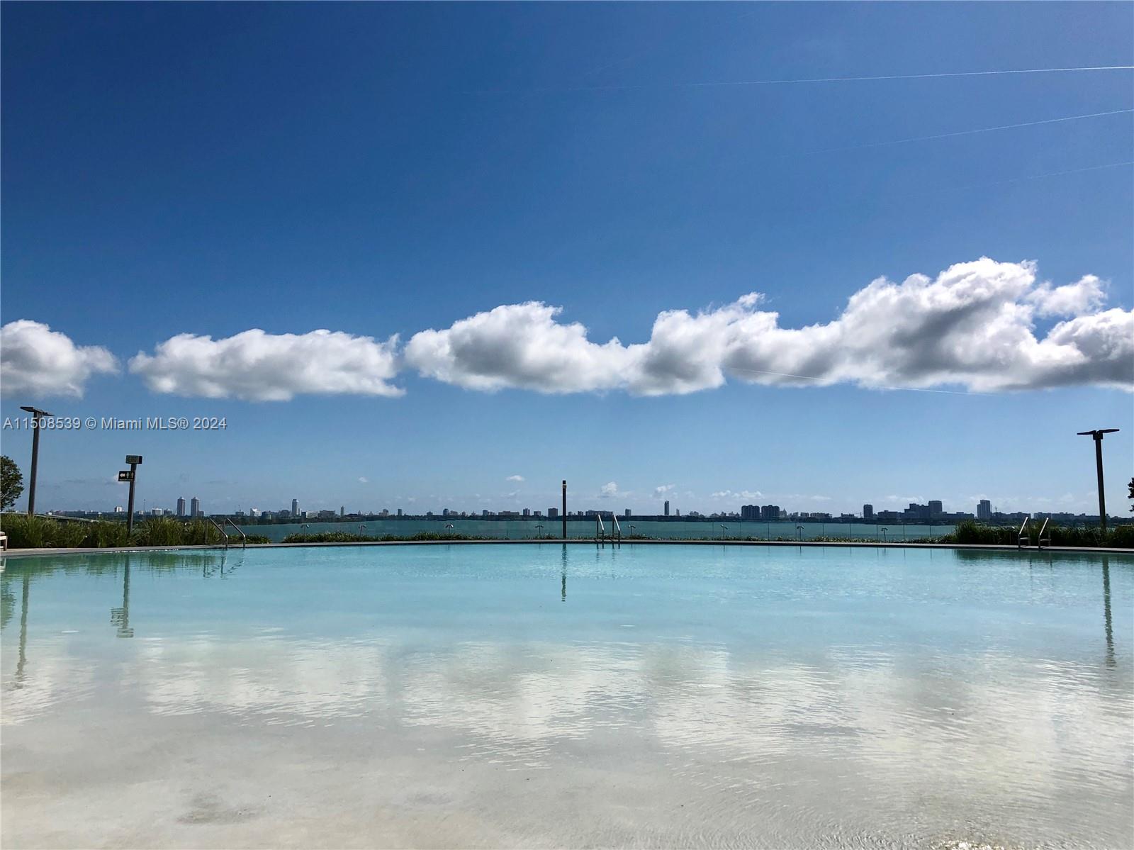 480 NE 31st St # 2106