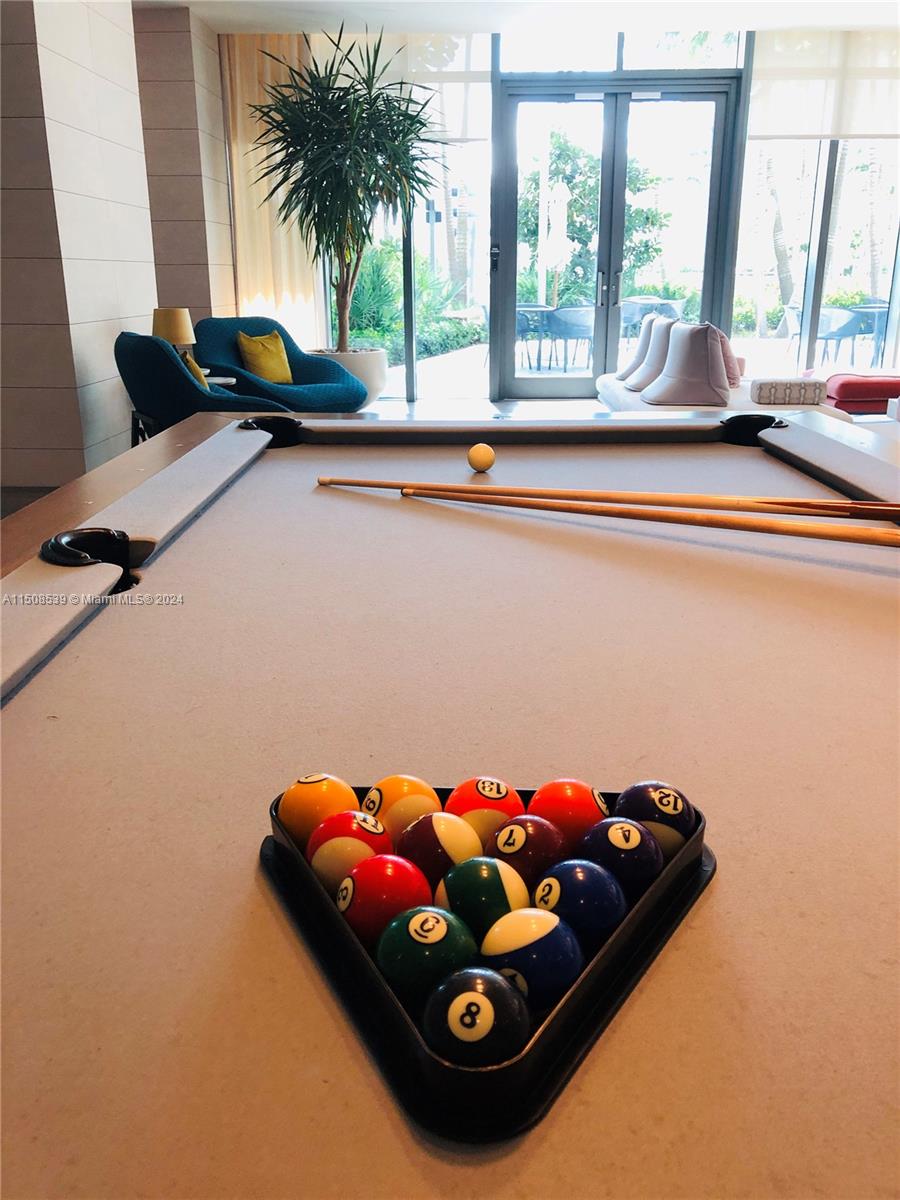 480 NE 31st St # 2106