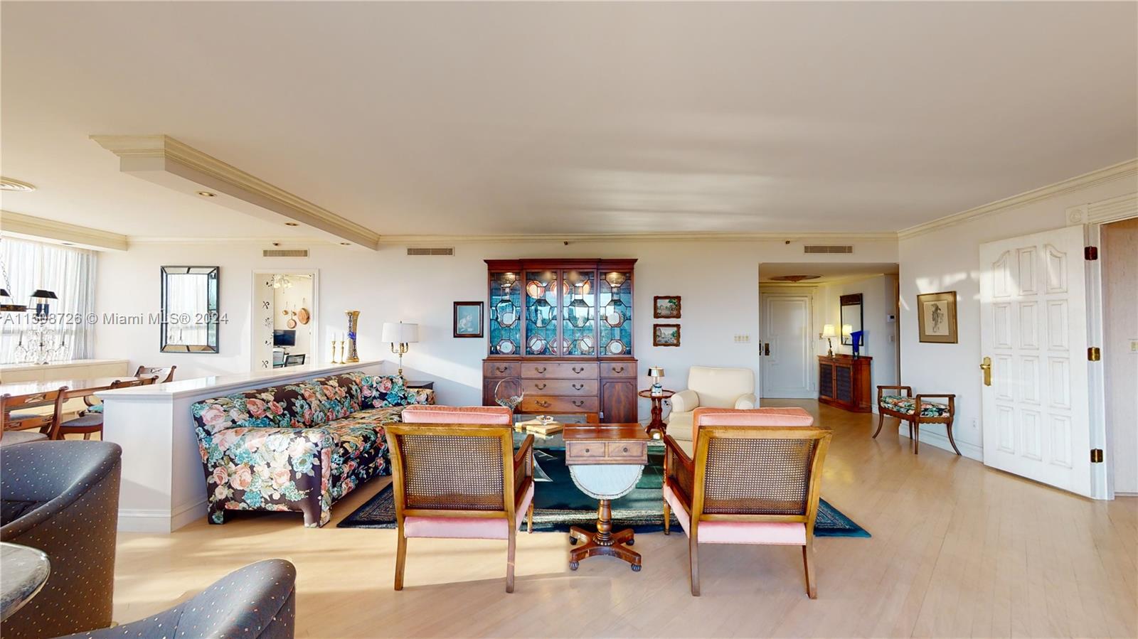 11113 Biscayne Blvd # 551