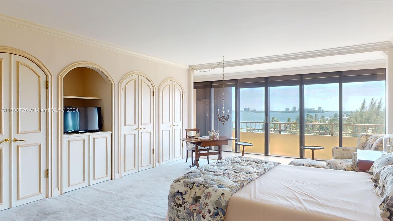 11113 Biscayne Blvd # 551