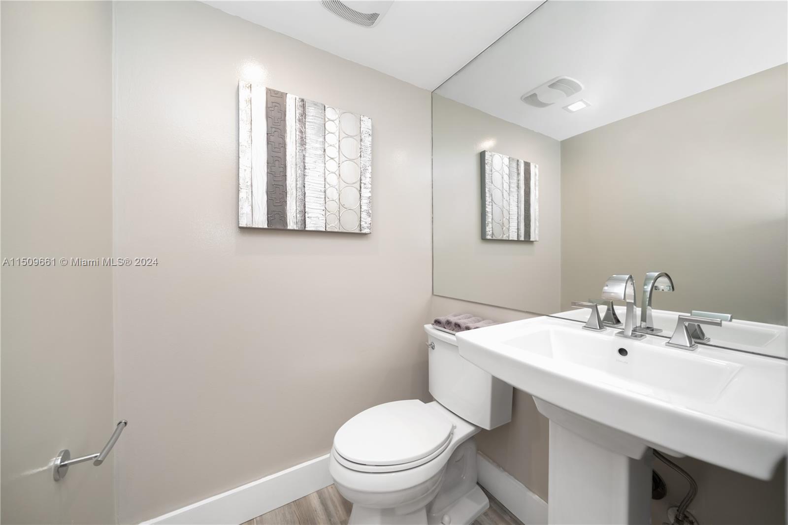 5 Island Ave # 10E
