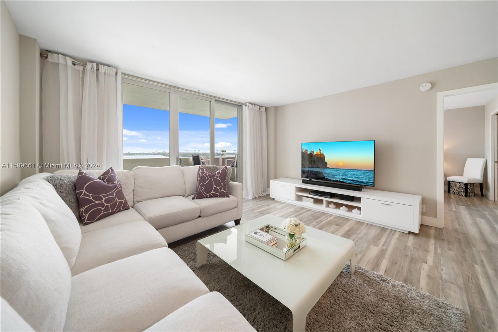 5 Island Ave # 10E