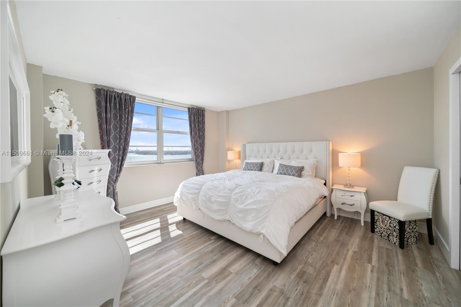 5 Island Ave # 10E