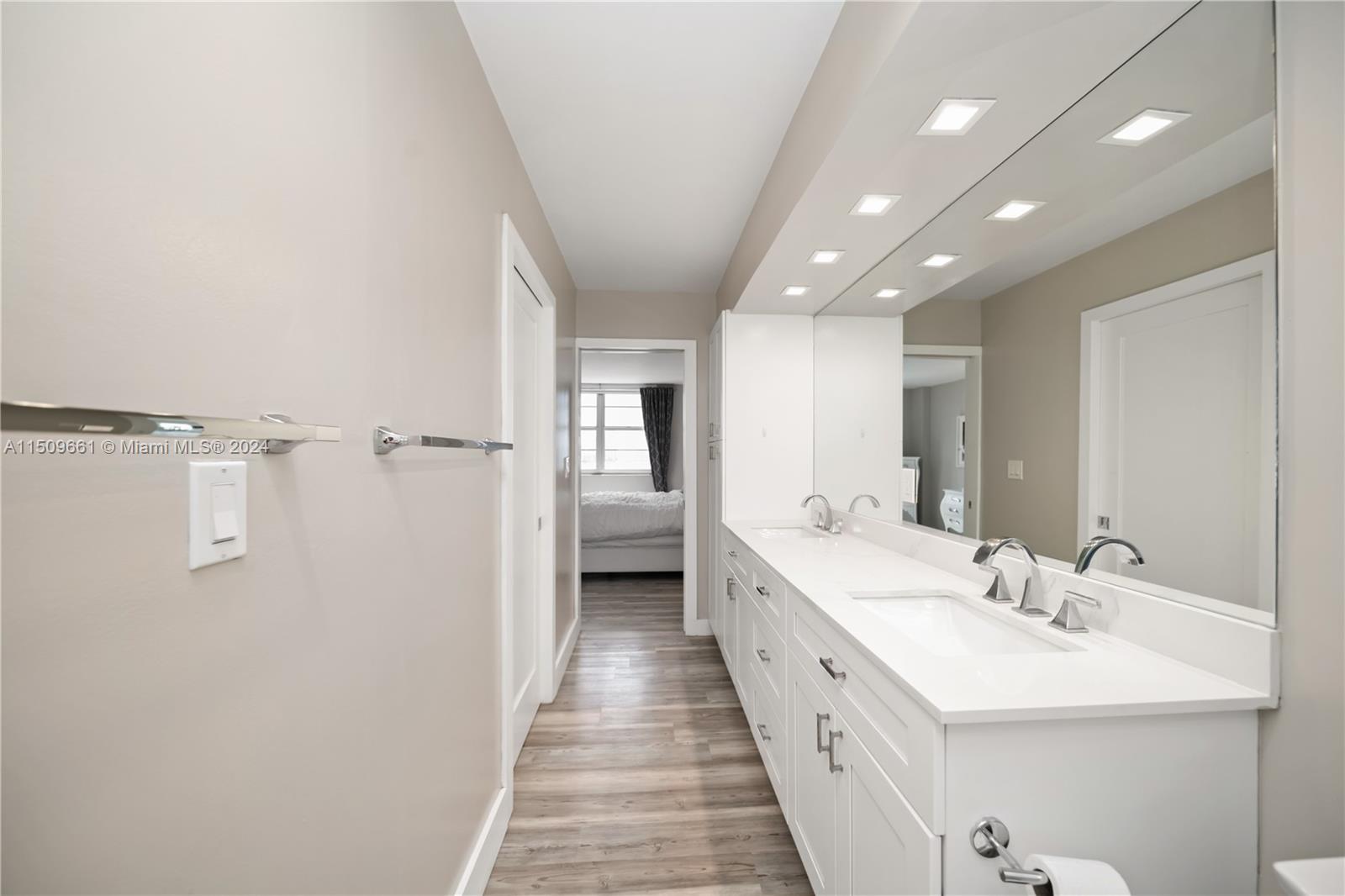 5 Island Ave # 10E