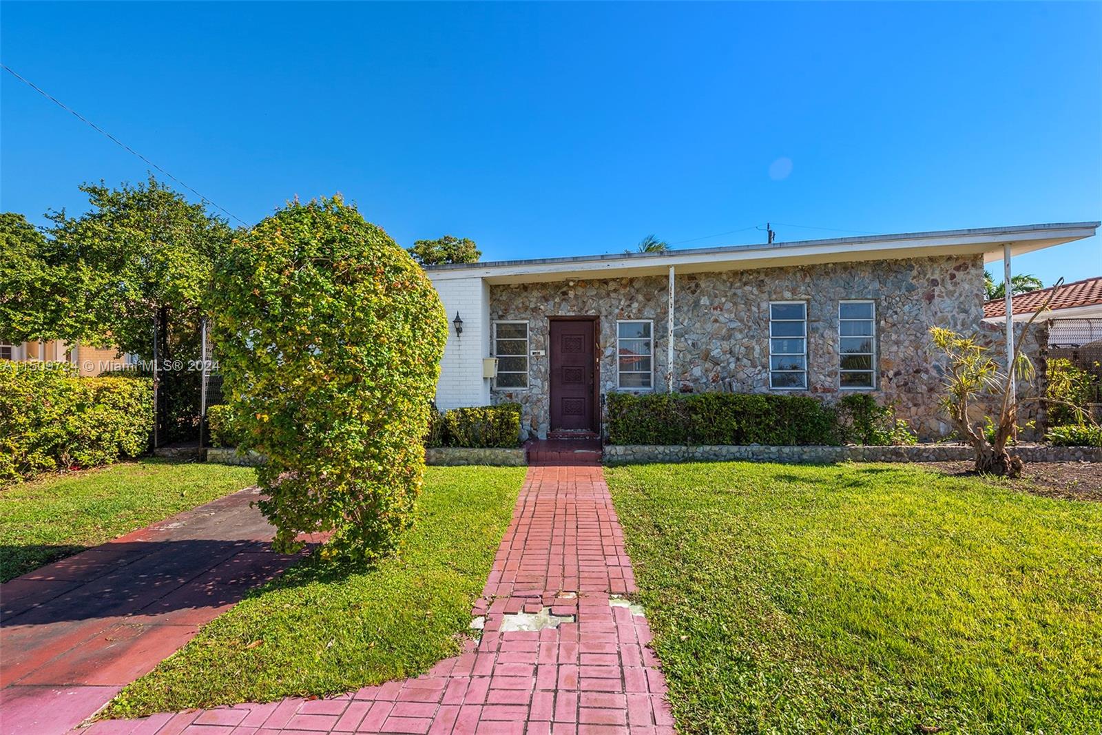 7509 Buccaneer Ave