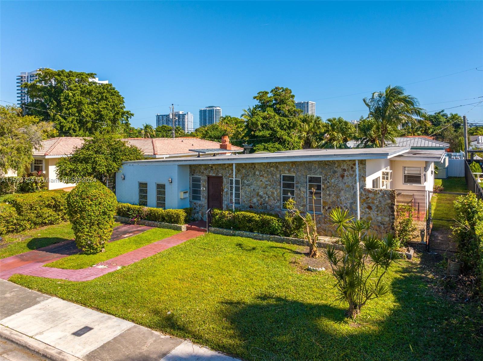 7509 Buccaneer Ave