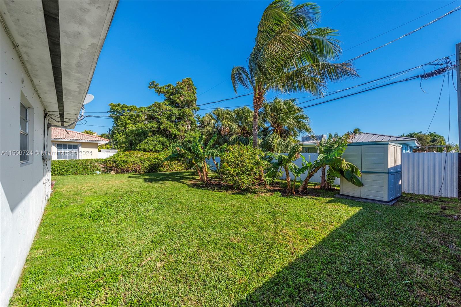 7509 Buccaneer Ave