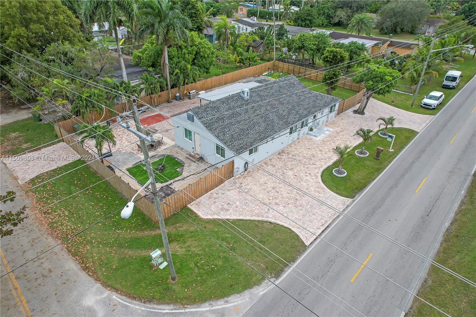 1044 NW 6th Ave