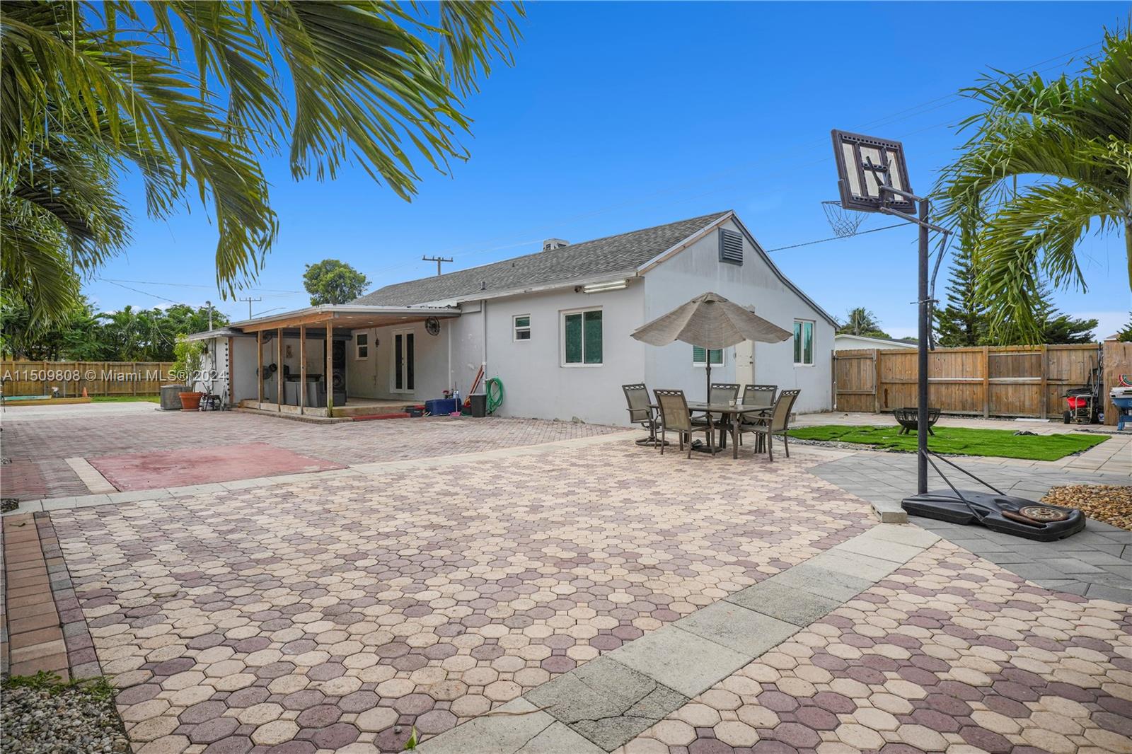 1044 NW 6th Ave