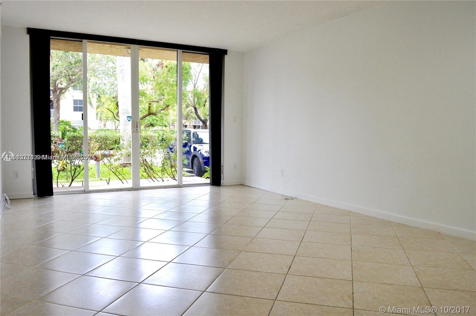 649 E Sheridan St # 111