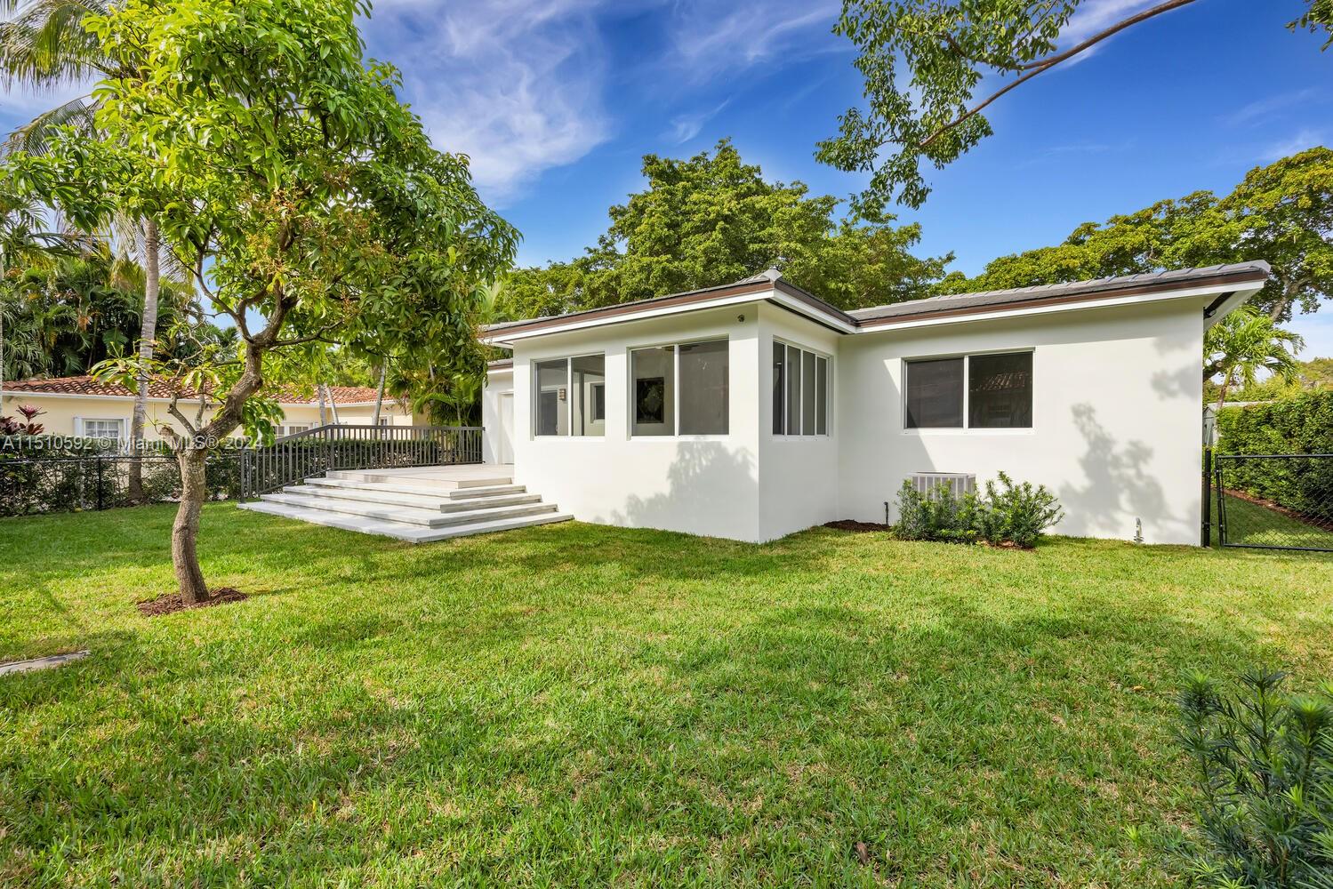 306 Fluvia Ave