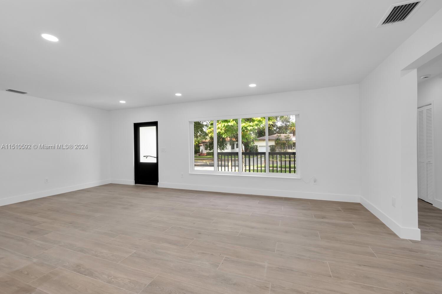 306 Fluvia Ave