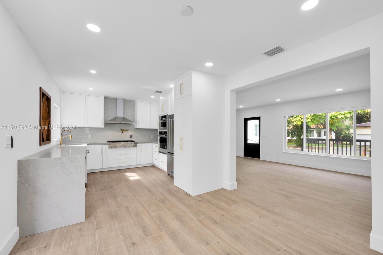306 Fluvia Ave