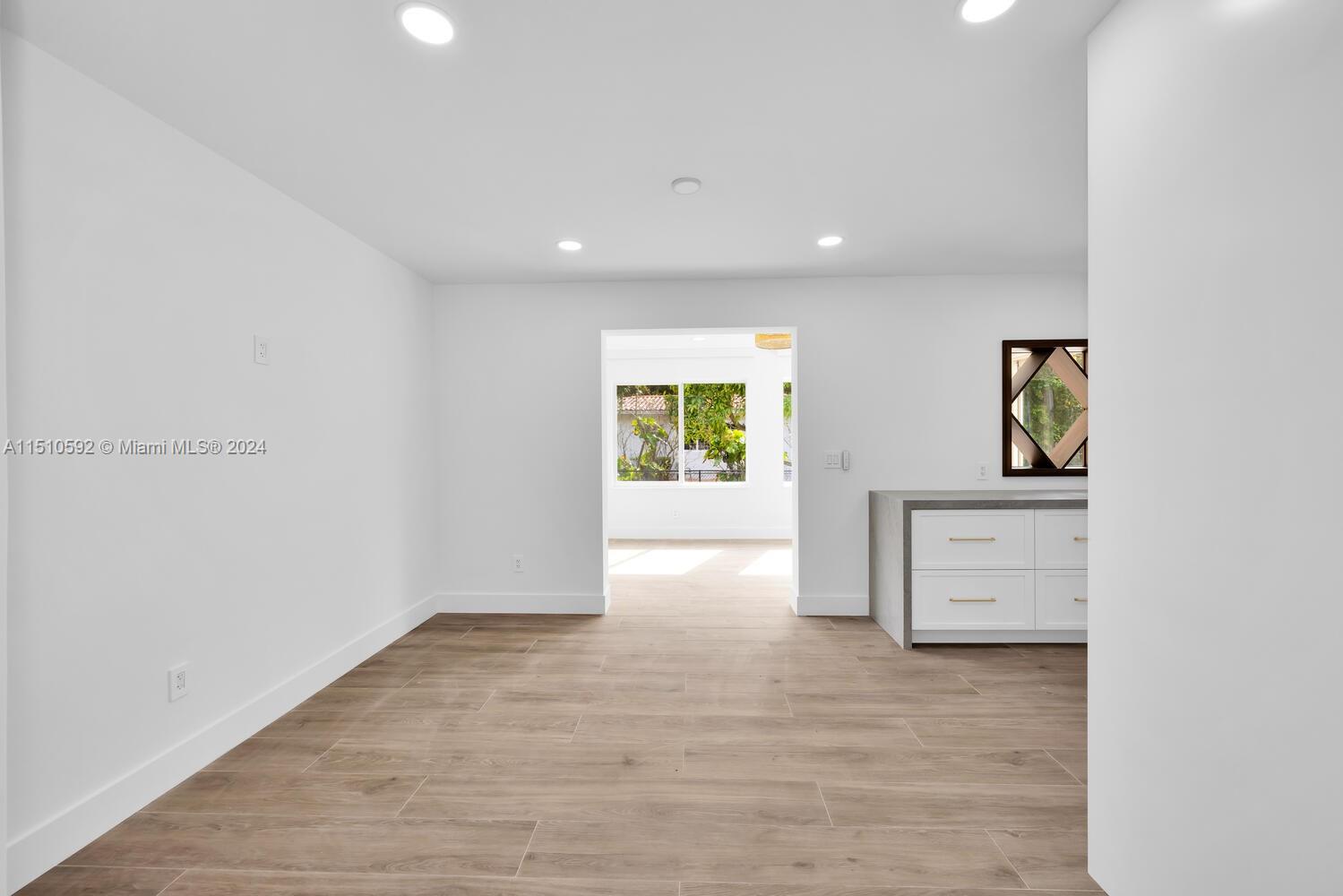 306 Fluvia Ave