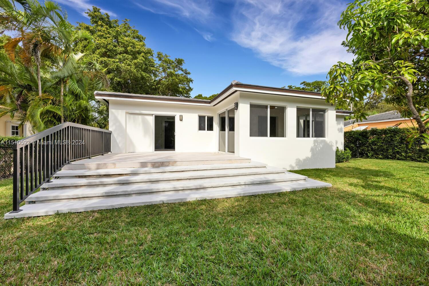 306 Fluvia Ave