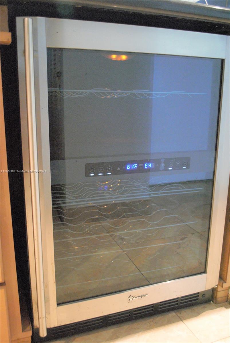 1717 N Bayshore Dr # 2446 Unit: A-2446