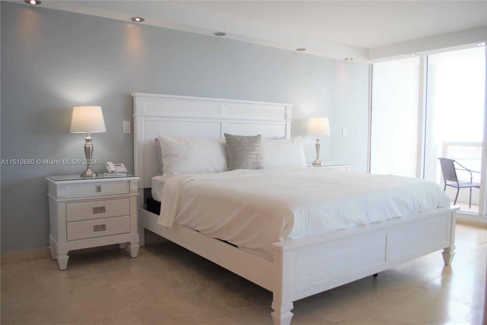 1717 N Bayshore Dr # 2446 Unit: A-2446