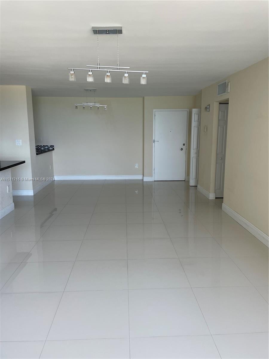 7135 Collins Ave # 832