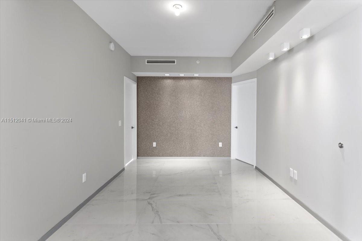 2900 NE 7th Ave # 3707