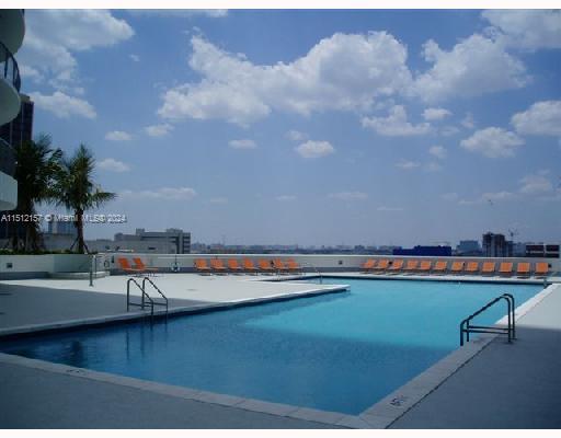 1750 N Bayshore Dr # 5606