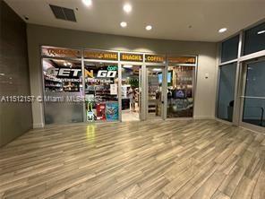 1750 N Bayshore Dr # 5606