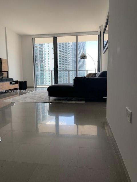 68 SE 6th St # 2305