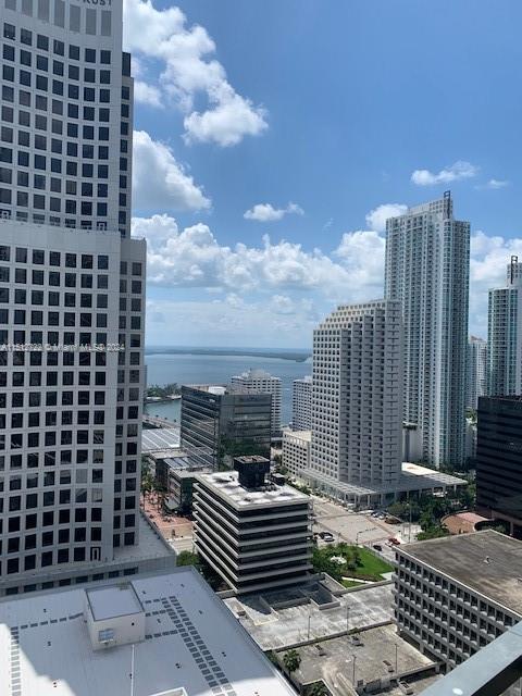 68 SE 6th St # 2305