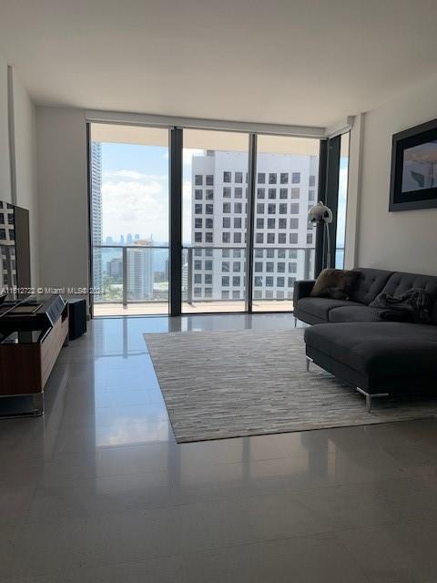 68 SE 6th St # 2305