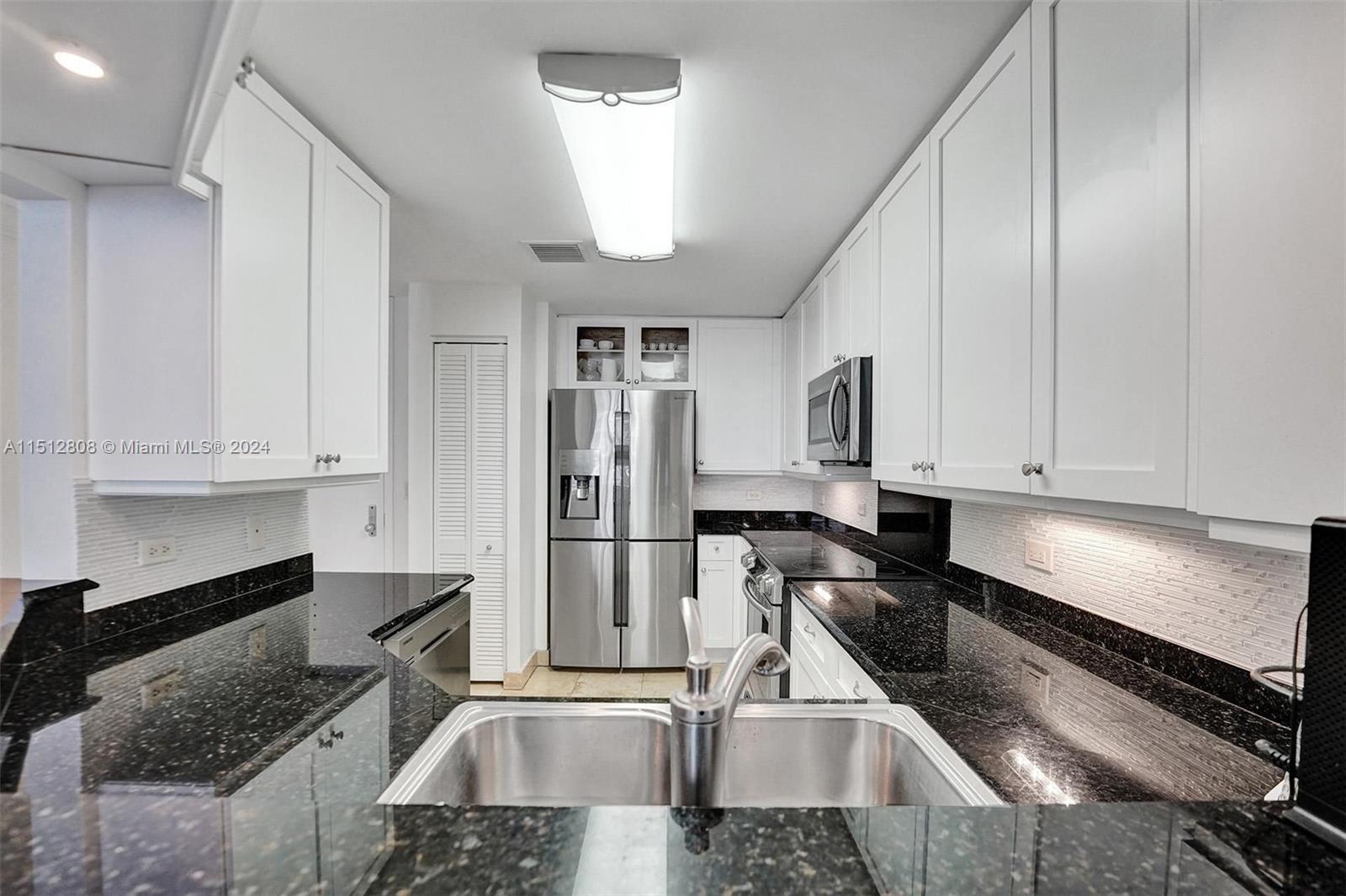 801 Brickell Key Blvd # 3004