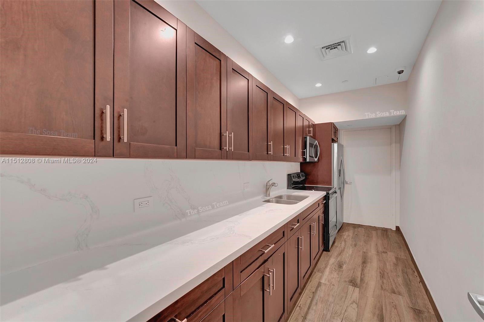 801 Brickell Key Blvd # 3004