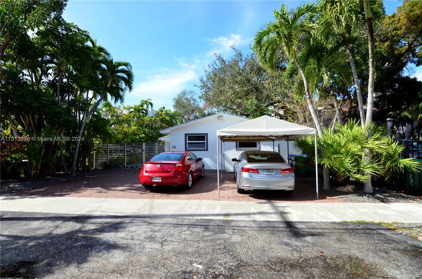 3050 VIRGINIA ST Unit: Front