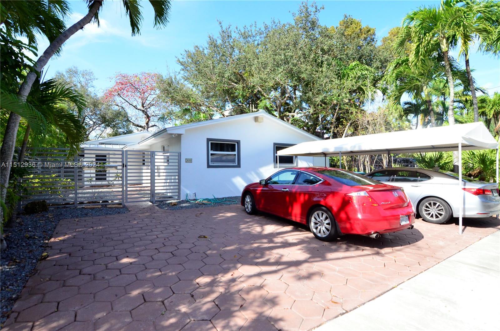 3050 VIRGINIA ST Unit: Front