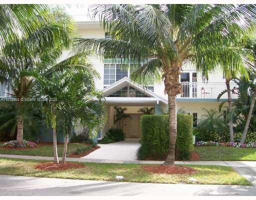 290 Sunrise Dr # 208