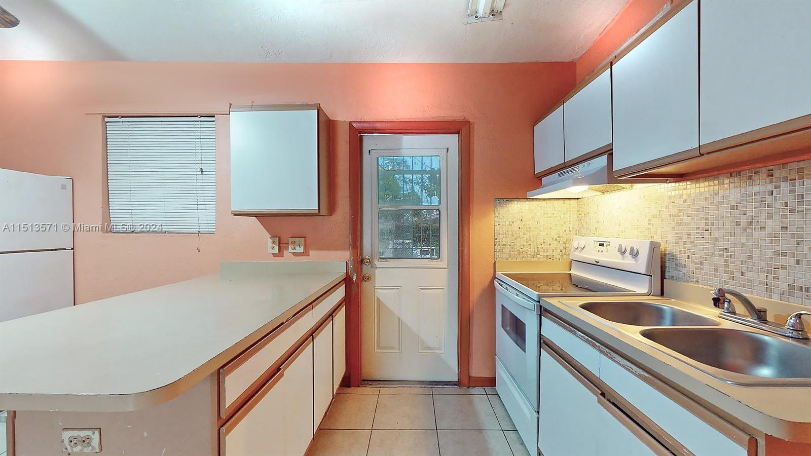 421 SW 8th Ave